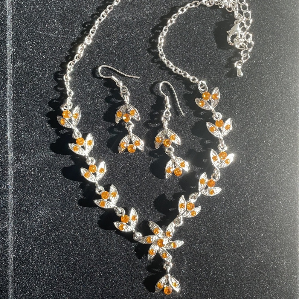 Yellow Crystal Necklace & Earrings NWOT